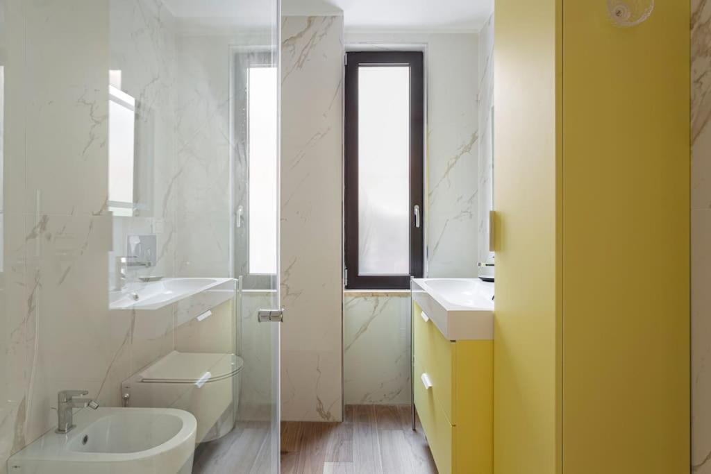 Amazing Apartment In Duomo Milano Exteriör bild